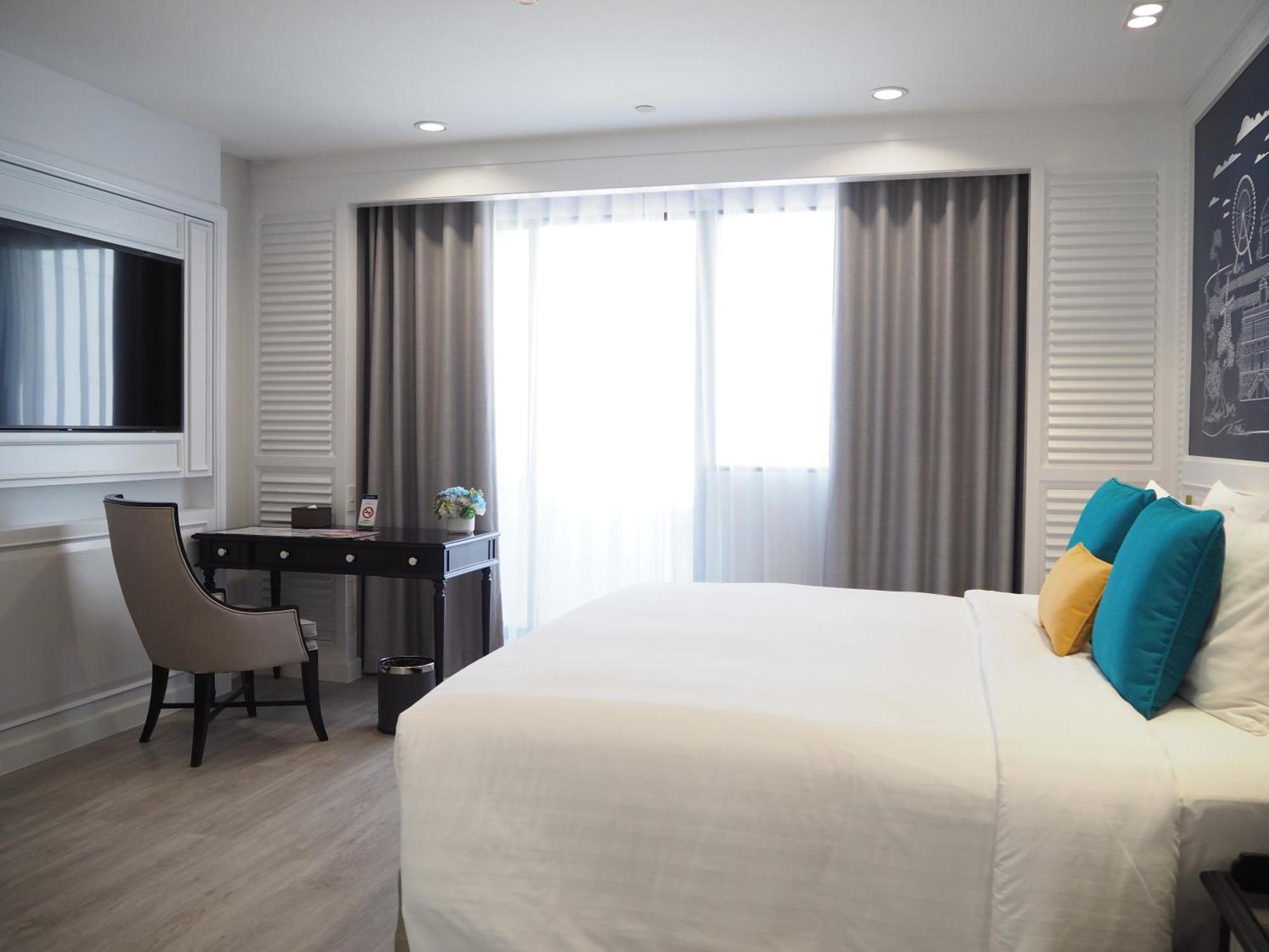 Hotel Centre Point Silom - Newly Renovated